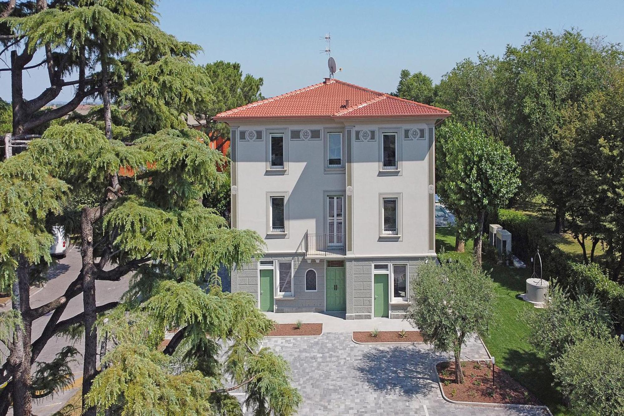 Villa Caterina Apartments By Wonderful Italy Desenzano del Garda Eksteriør billede
