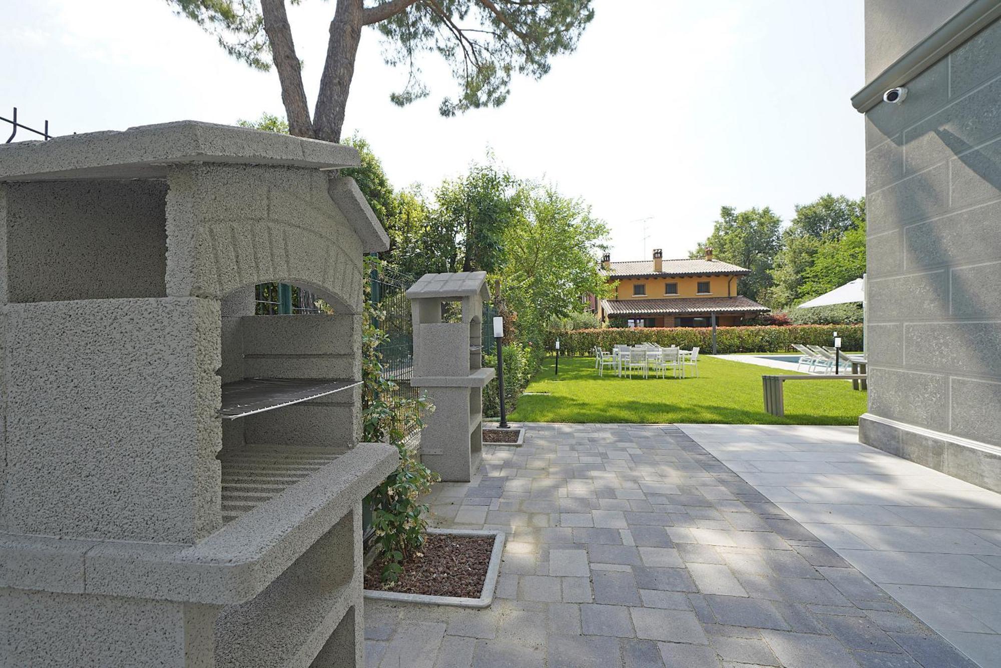 Villa Caterina Apartments By Wonderful Italy Desenzano del Garda Eksteriør billede